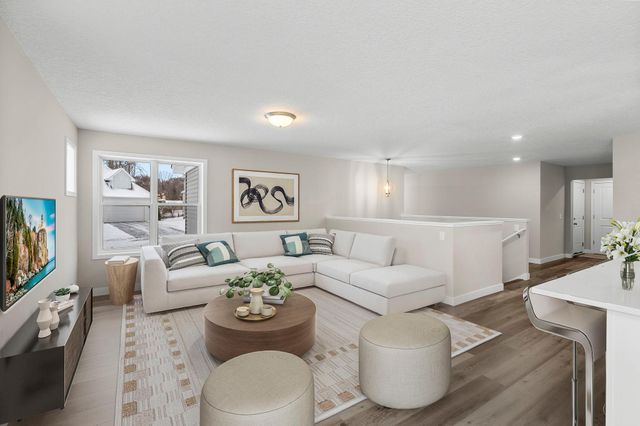 7420 Glengarry Place, Eden Prairie, MN 55344