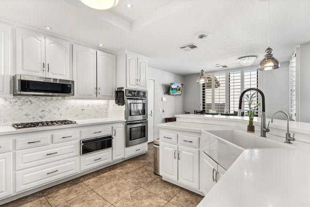 75377 Montecito Drive, Indian Wells, CA 92210
