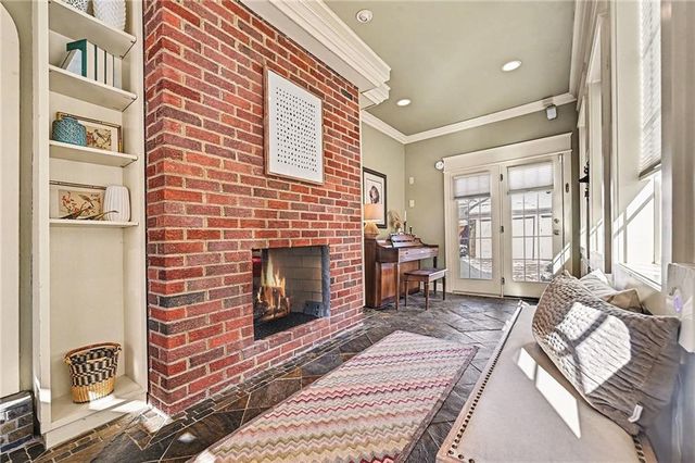 624 W 70th Terrace, Kansas City, MO 64113