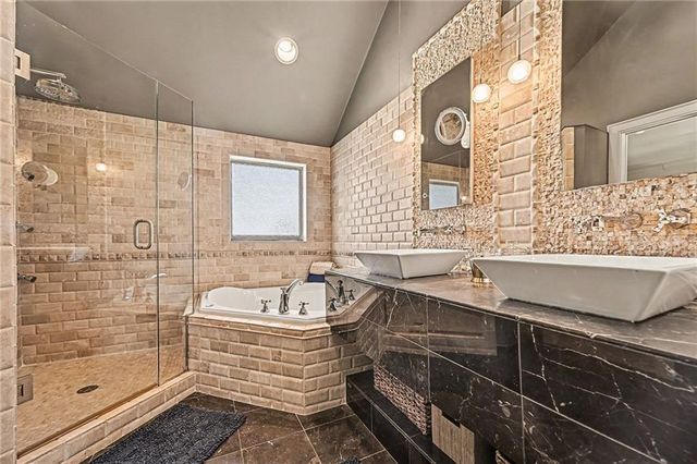 624 W 70th Terrace, Kansas City, MO 64113