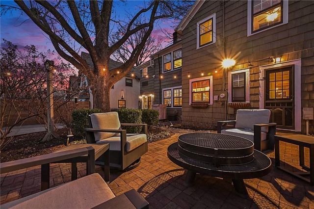 624 W 70th Terrace, Kansas City, MO 64113