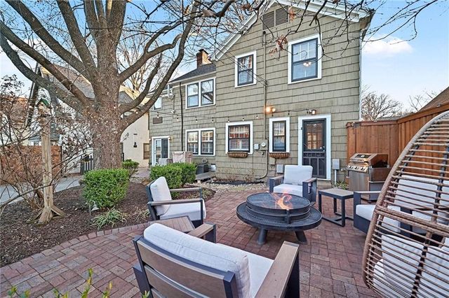 624 W 70th Terrace, Kansas City, MO 64113