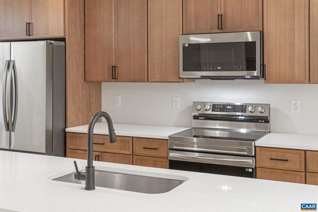 34 TURKEYSAG TRL, Palmyra, VA 22963