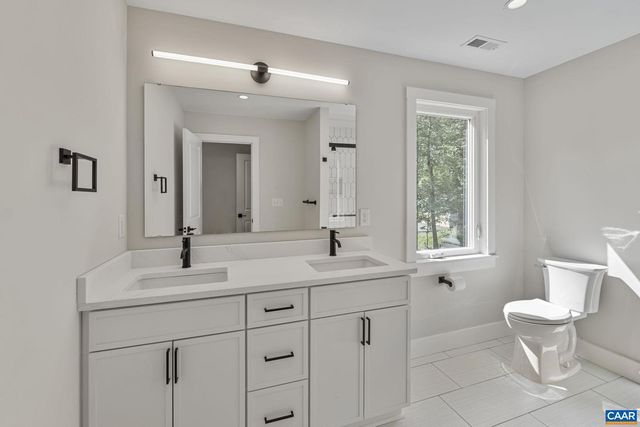 34 TURKEYSAG TRL, Palmyra, VA 22963