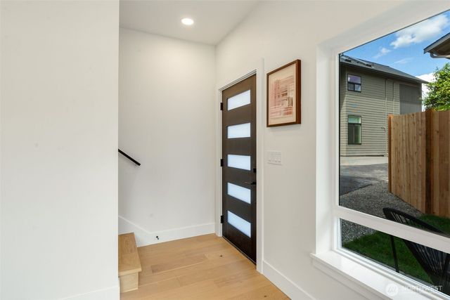 10053 8th Avenue NW, Seattle, WA 98177