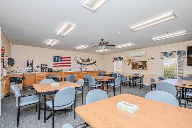 801 N Mclean Boulevard 320, Elgin, IL 60123