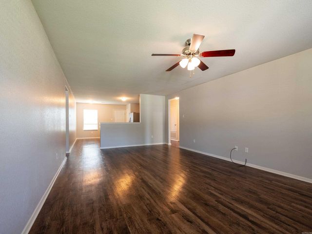 104 Westwood Drive, Jacksonville, AR 72076