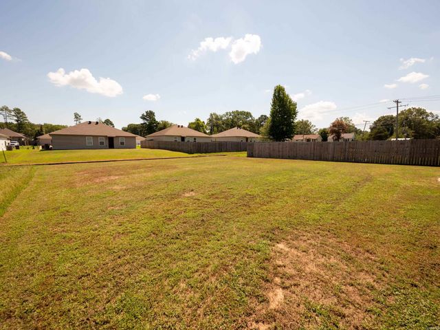 104 Westwood Drive, Jacksonville, AR 72076
