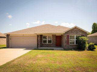 104 Westwood Drive, Jacksonville, AR 72076