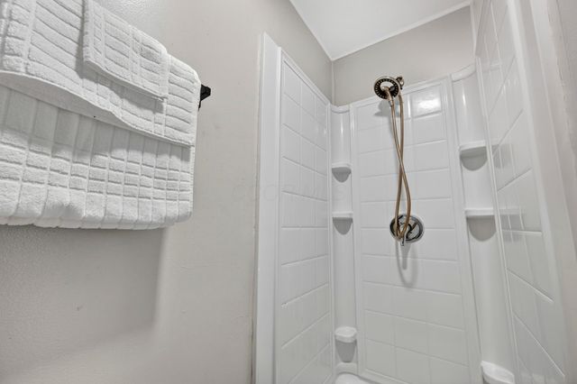 206 Collingwood Avenue, Columbus, OH 43213