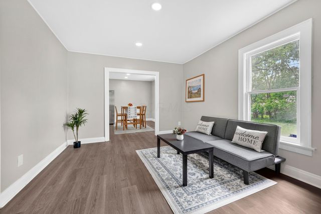 206 Collingwood Avenue, Columbus, OH 43213