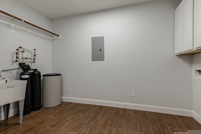 19146 MCCONNELL RD, Atascosa, TX 78002