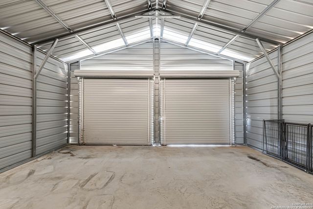 19146 MCCONNELL RD, Atascosa, TX 78002