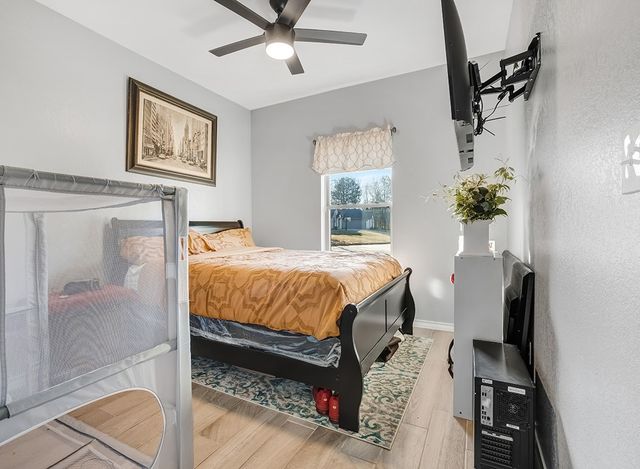 523 Mitchell Ryan, Wake Village, TX 75501