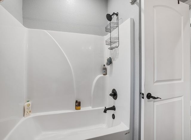 523 Mitchell Ryan, Wake Village, TX 75501