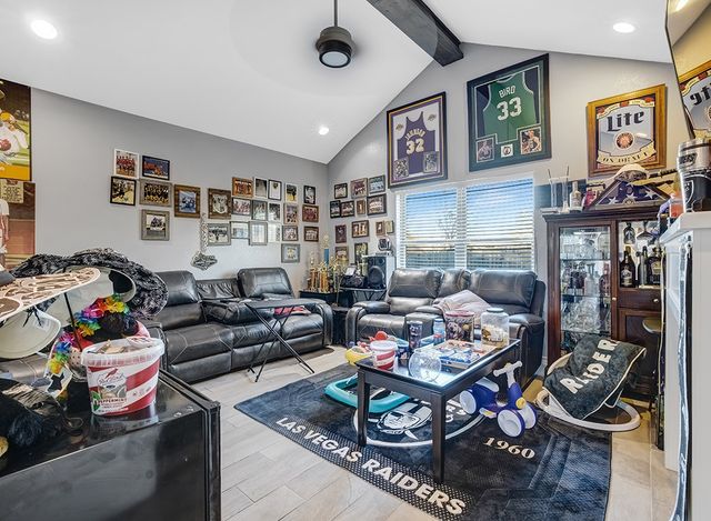 523 Mitchell Ryan, Wake Village, TX 75501