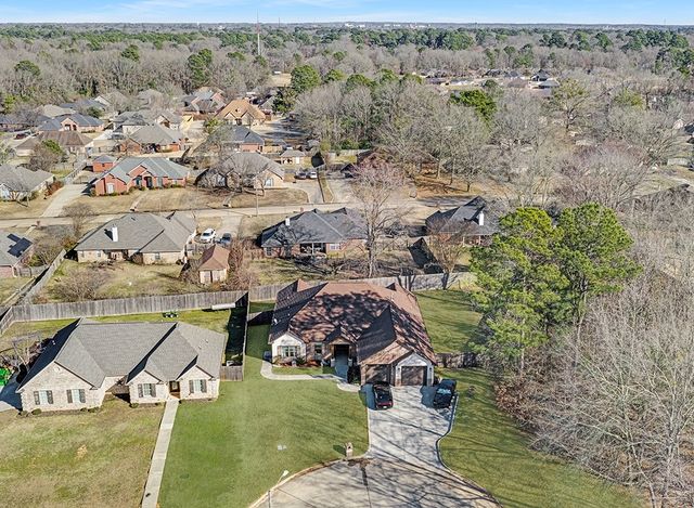 523 Mitchell Ryan, Wake Village, TX 75501