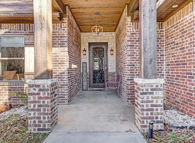 523 Mitchell Ryan, Wake Village, TX 75501