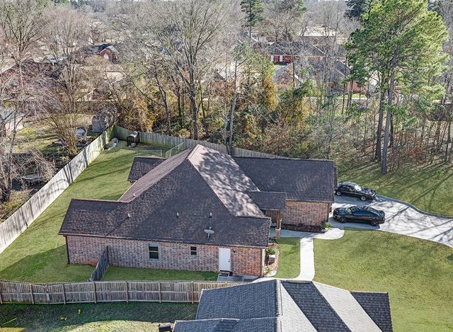 523 Mitchell Ryan, Wake Village, TX 75501