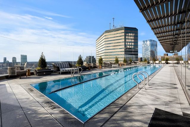 682 Atlantic Ave 38B, Boston, MA 02111