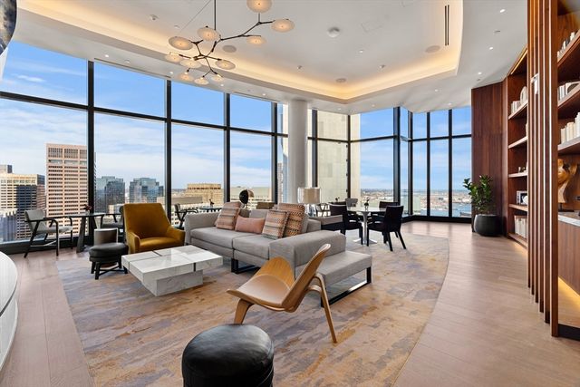 682 Atlantic Ave 38B, Boston, MA 02111