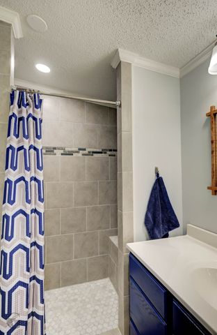 7168 Golden Meadows Road, Greenwood, LA 71033