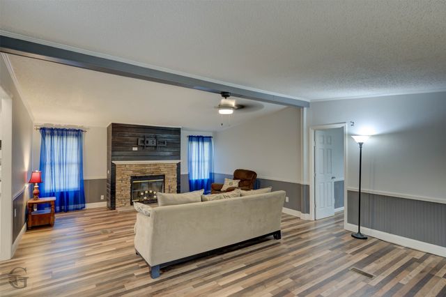 7168 Golden Meadows Road, Greenwood, LA 71033