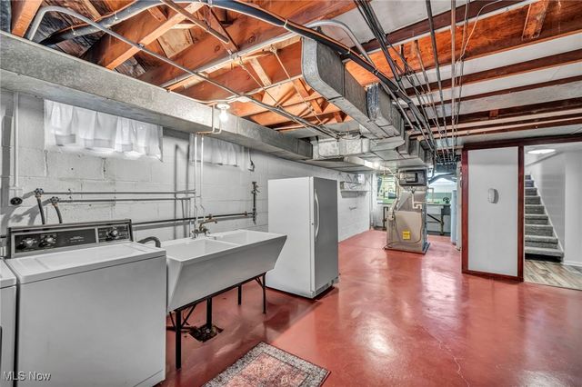 297 E 260th Street, Euclid, OH 44132