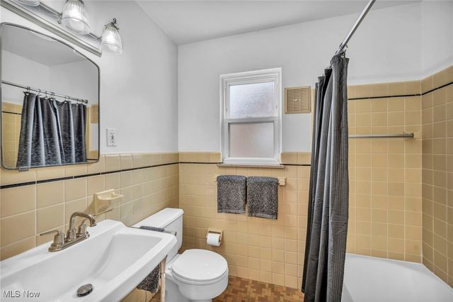 297 E 260th Street, Euclid, OH 44132