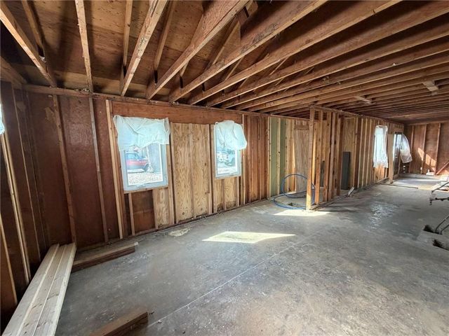 2608 Moundview Drive, Lawrence, KS 66049