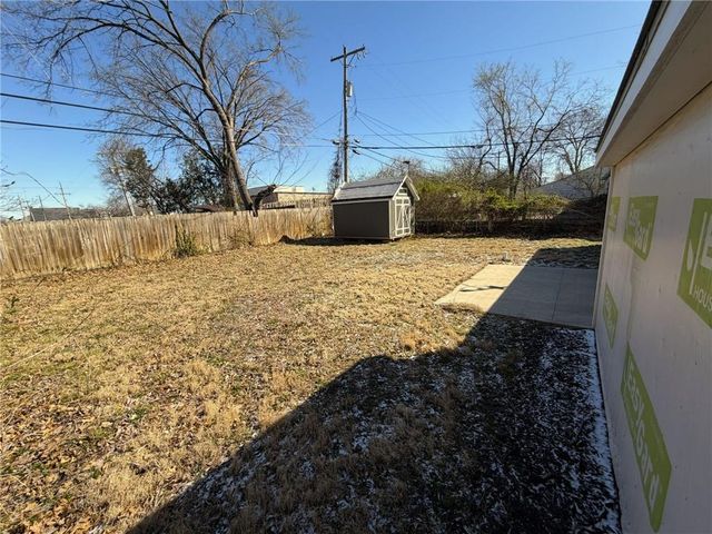 2608 Moundview Drive, Lawrence, KS 66049