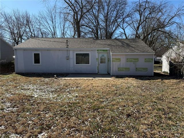 2608 Moundview Drive, Lawrence, KS 66049