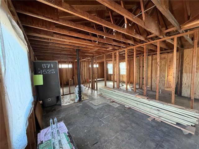 2608 Moundview Drive, Lawrence, KS 66049