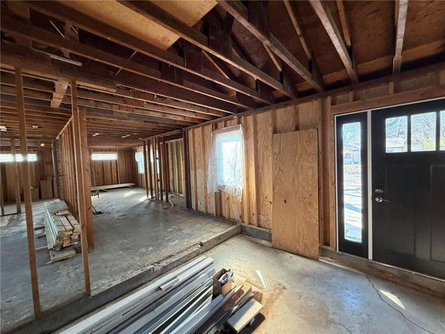 2608 Moundview Drive, Lawrence, KS 66049