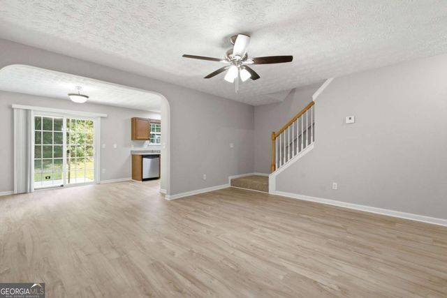 605 Magnolia Gardens Walk, Mcdonough, GA 30253
