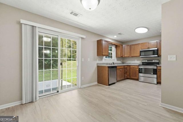 605 Magnolia Gardens Walk, Mcdonough, GA 30253