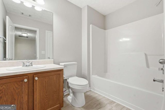 605 Magnolia Gardens Walk, Mcdonough, GA 30253