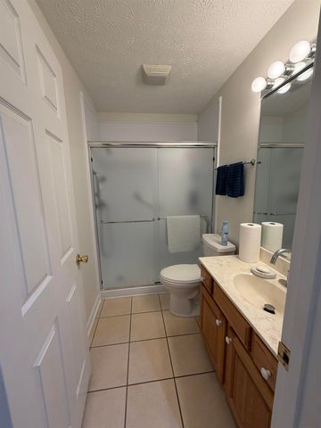 105 Palm Drive, Huntington, WV 25705