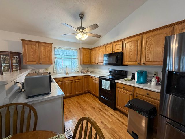 105 Palm Drive, Huntington, WV 25705