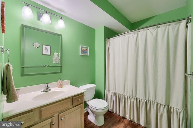 111 SILVER SCREEN DR, York, PA 17402