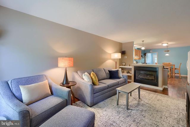 111 SILVER SCREEN DR, York, PA 17402