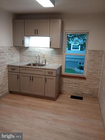 732 W 6TH ST, Lewistown, PA 17044