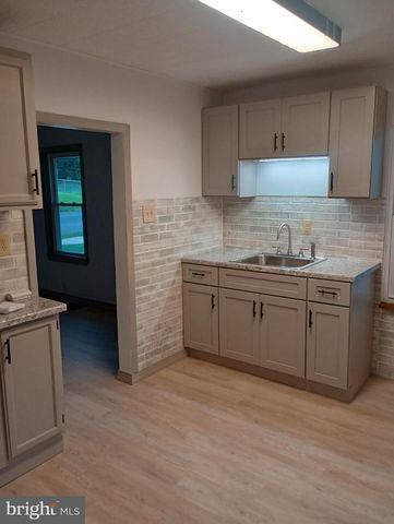 732 W 6TH ST, Lewistown, PA 17044