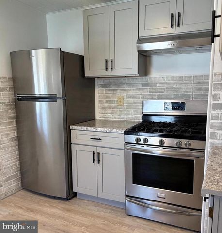 732 W 6TH ST, Lewistown, PA 17044