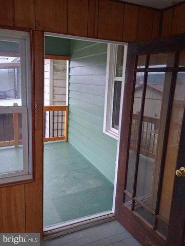 732 W 6TH ST, Lewistown, PA 17044