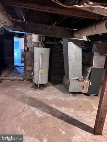 732 W 6TH ST, Lewistown, PA 17044