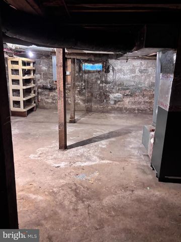 732 W 6TH ST, Lewistown, PA 17044