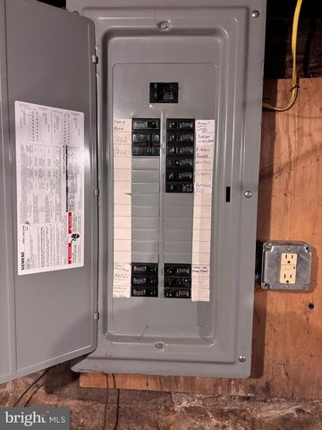 732 W 6TH ST, Lewistown, PA 17044