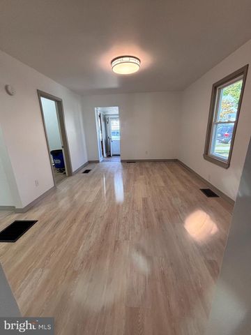 732 W 6TH ST, Lewistown, PA 17044