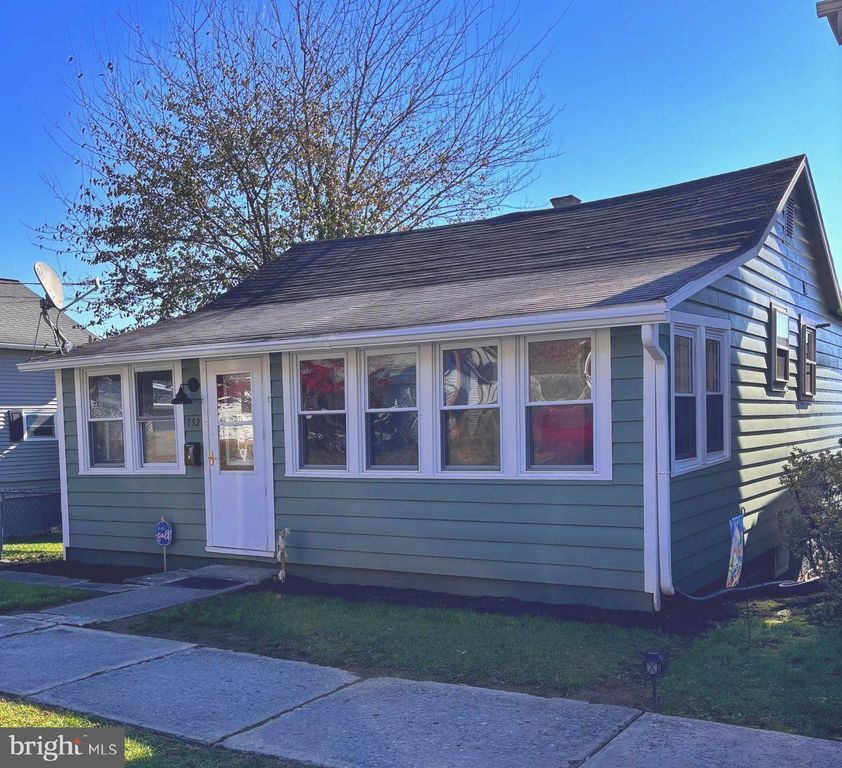 732 W 6TH ST, Lewistown, PA 17044